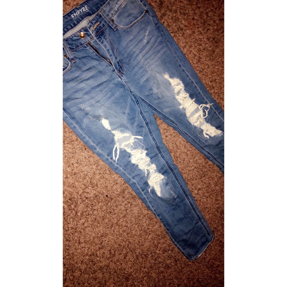 boyfriend jeans from zumiez size 5